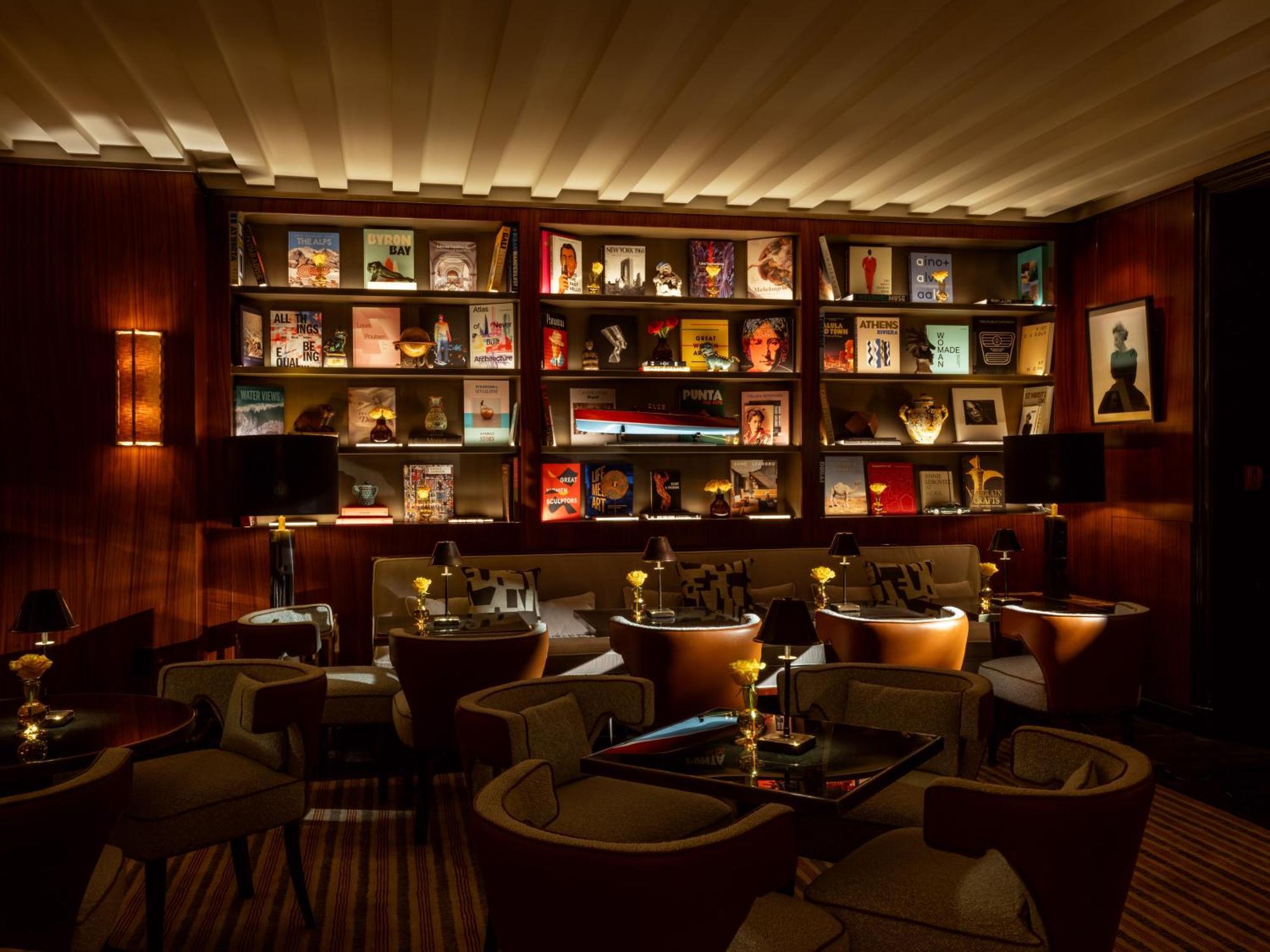 The Surrey, A Corinthia