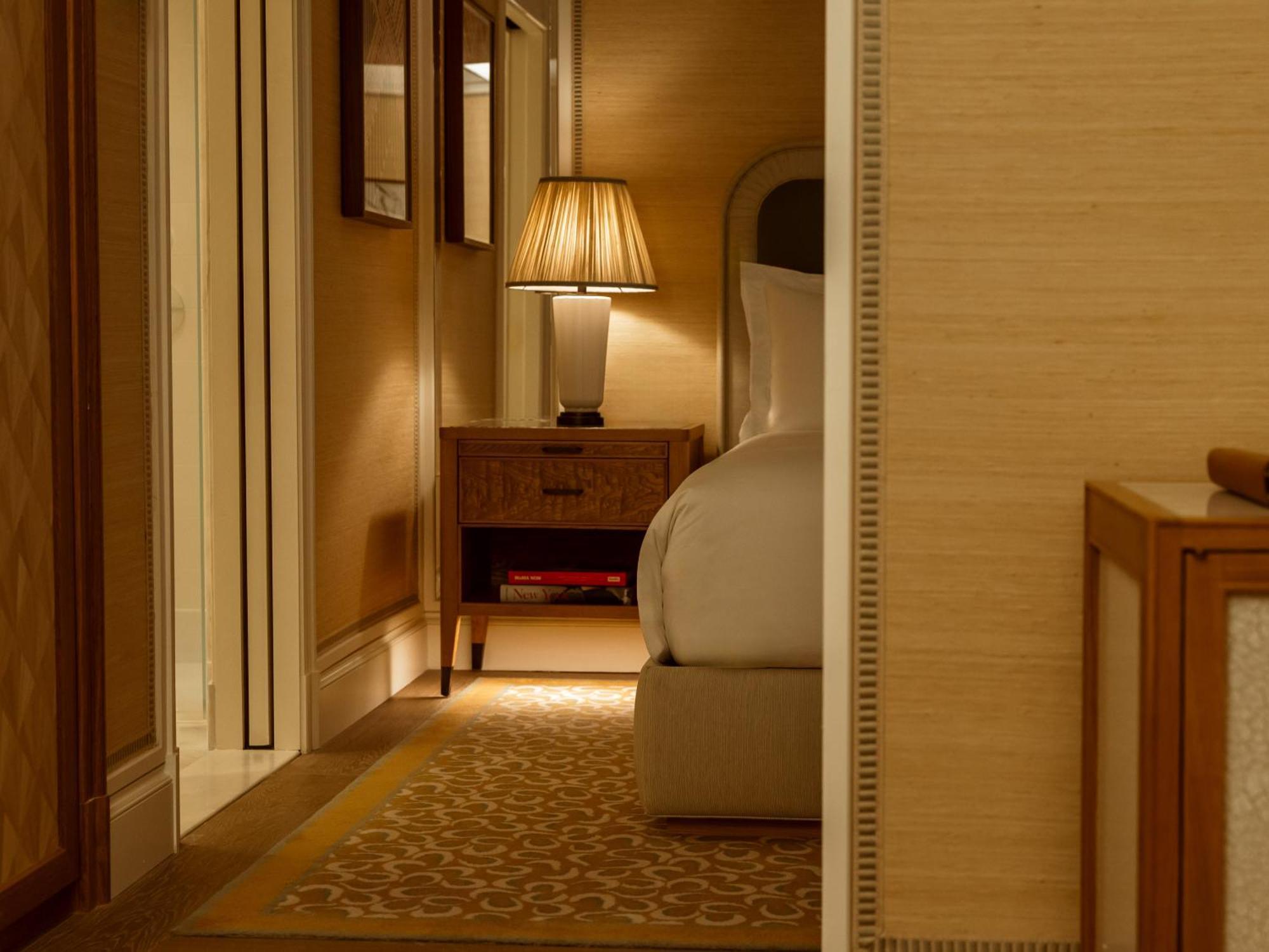 Hotel The Surrey, A Corinthia