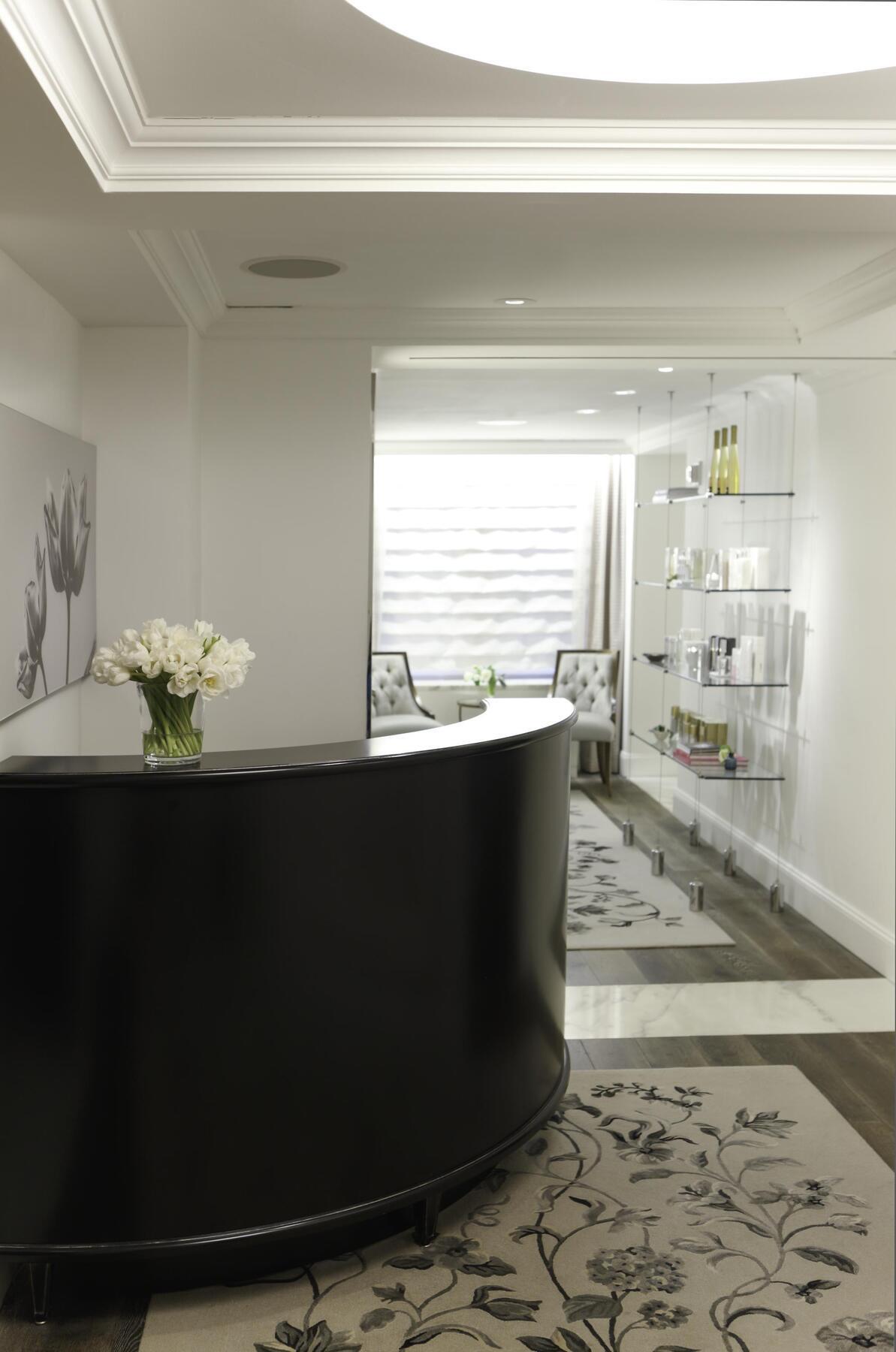 Hotel The Surrey, A Corinthia
